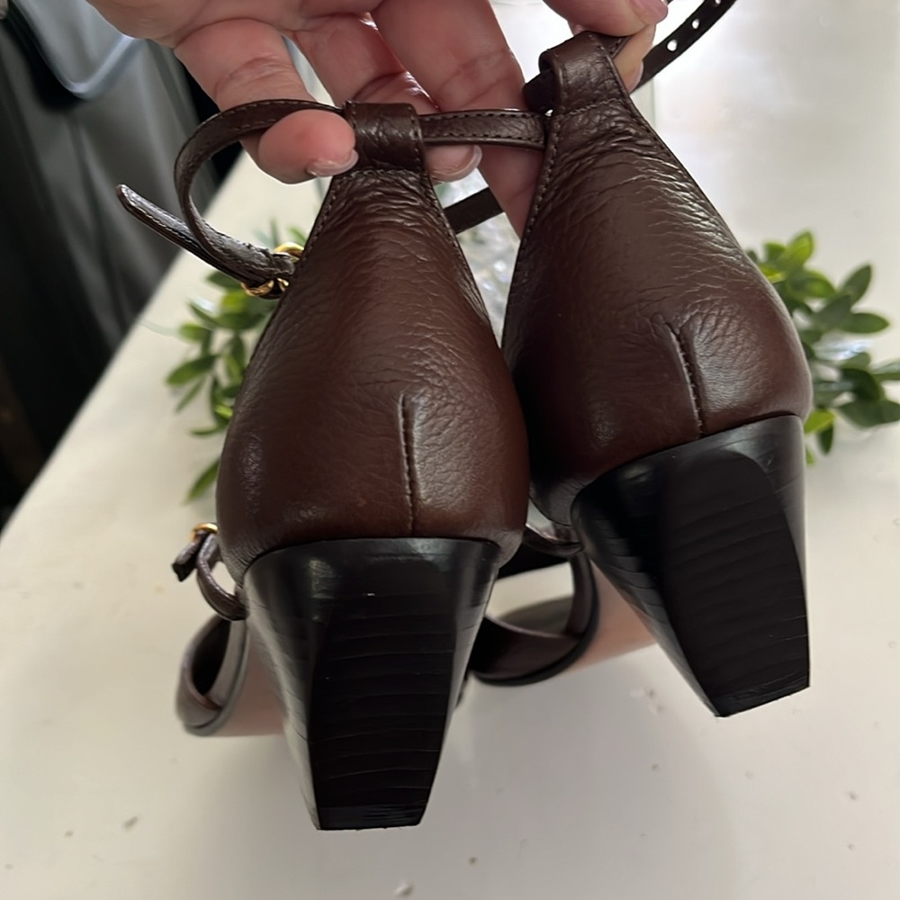 Cvine Brown Leather Sandals - Picture 8 of 10
